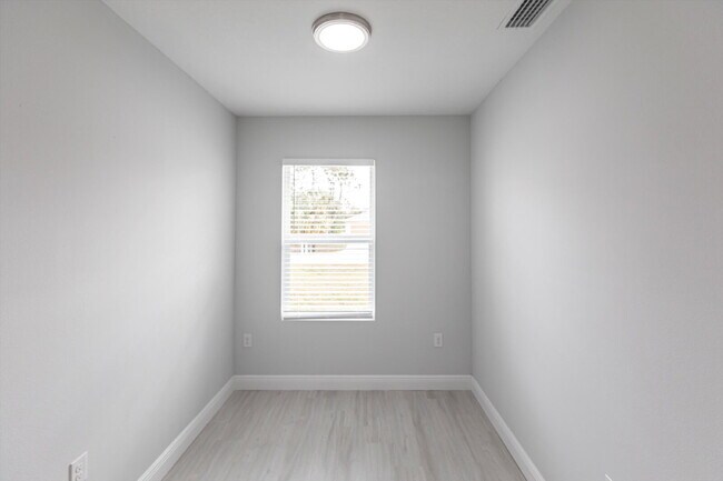 Building Photo - BRAND NEW Construction, 3 bed / 2 bath Rent-Ready Home in Port Charlotte!