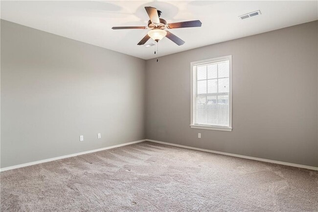 Building Photo - 403 Cherry St