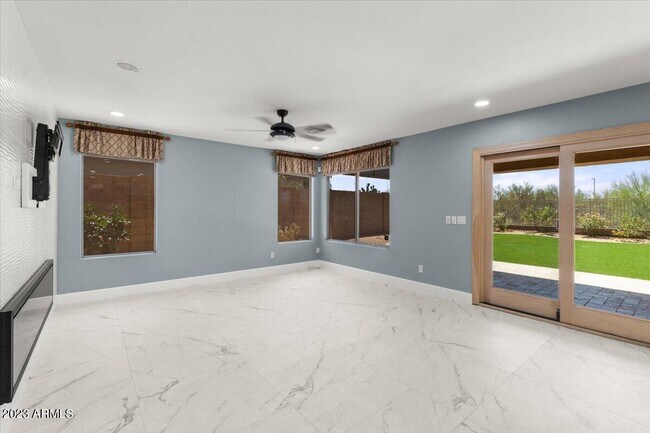 Building Photo - 4615 E Red Range Way