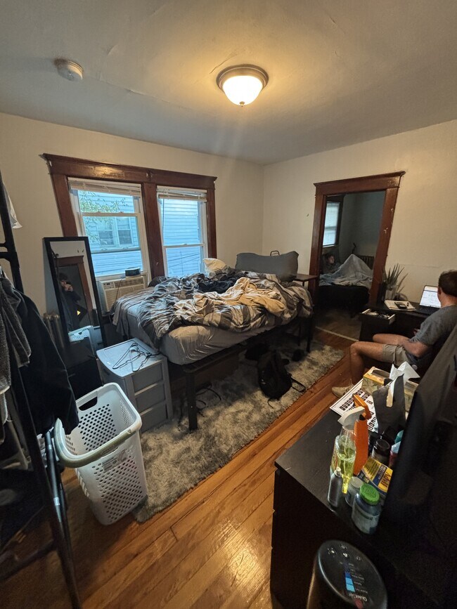 Building Photo - 61 Huntington St