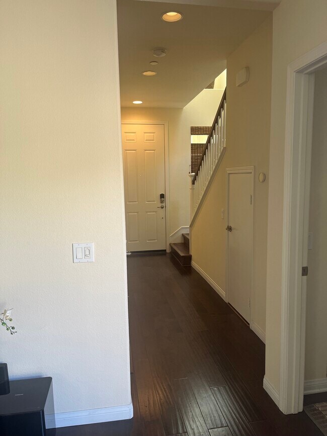 Building Photo - 1580 Chert Dr