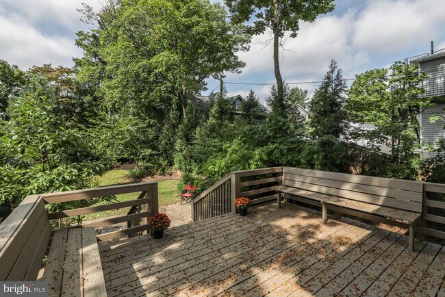 Building Photo - 30 Vandeventer Ave