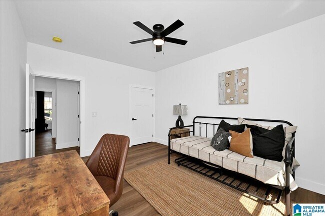 Building Photo - 304 GARDEN St