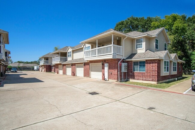 Building Photo - 1237 Lovett St