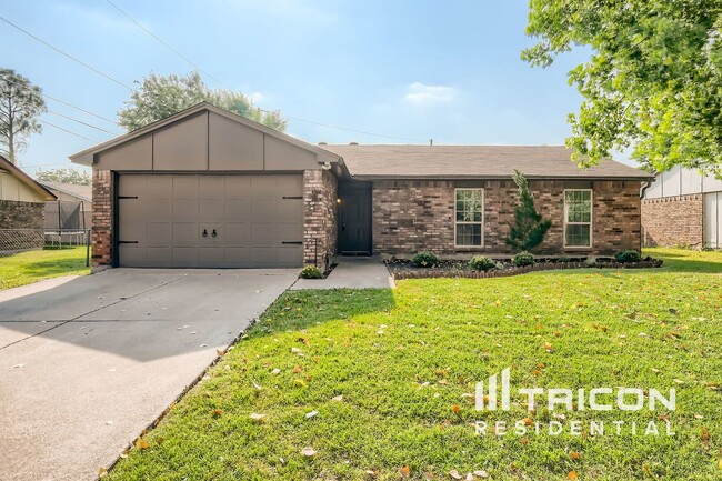Building Photo - 7232 Harwick Ln