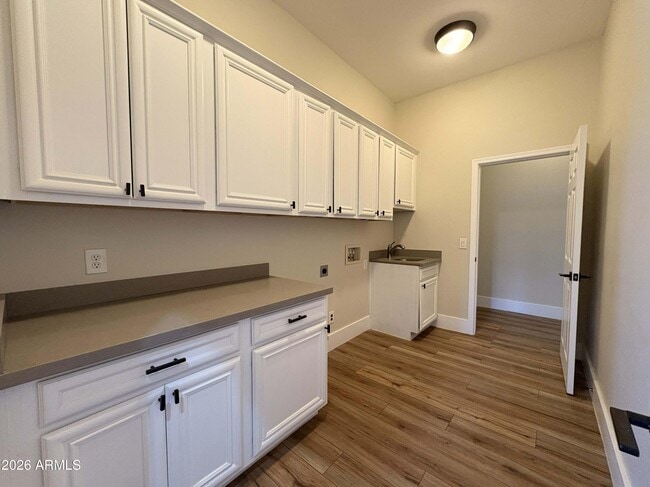 Building Photo - 13031 W Stella Ct