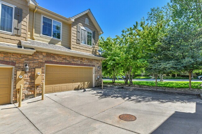 Building Photo - $2,550.00, 2, 2-bed, 2 bath in Northglenn ...
