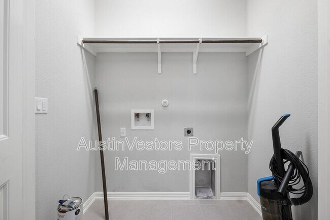 Building Photo - 8908 Cattalo Ln