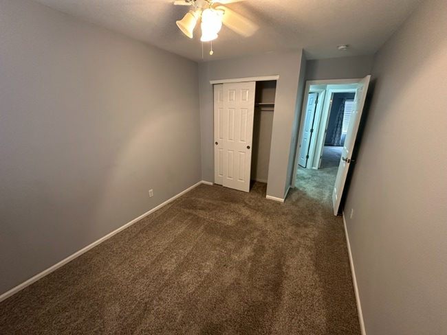 Building Photo - 9491 Cove Creek Dr