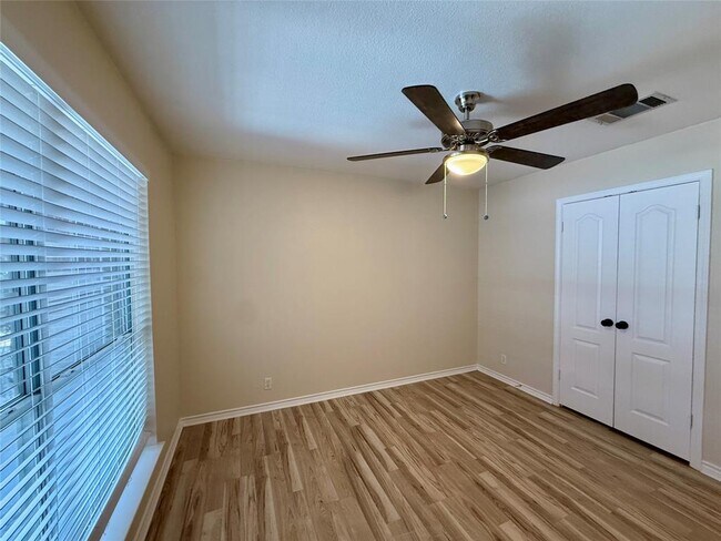 Building Photo - 1424 Redden Cove
