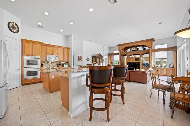 Building Photo - 11727 Paradise Cove Ln