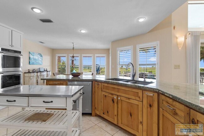 Building Photo - 22 Laguna Madre Dr