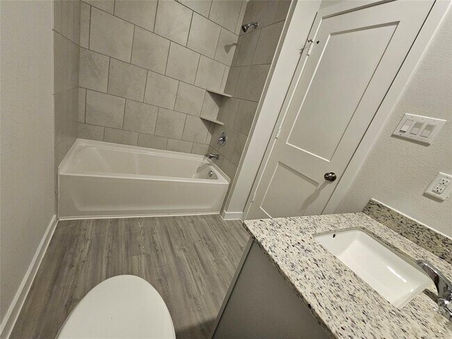 Building Photo - 5823 Quest Valley Dr