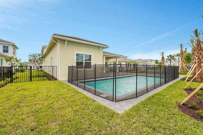 Building Photo - 9341 Crestview Cir