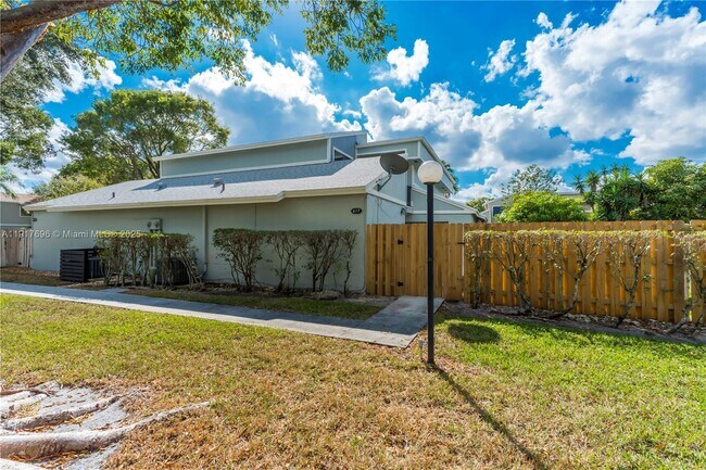 Building Photo - 617 NW 132nd Terrace