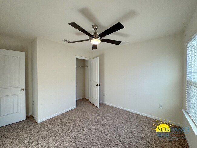 Building Photo - 813 Moorhen Wy