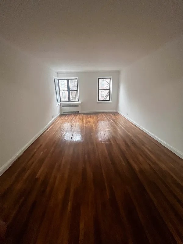 Building Photo - 500 W