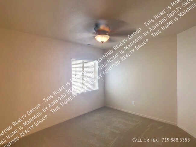 Building Photo - 3314 Castellon Dr
