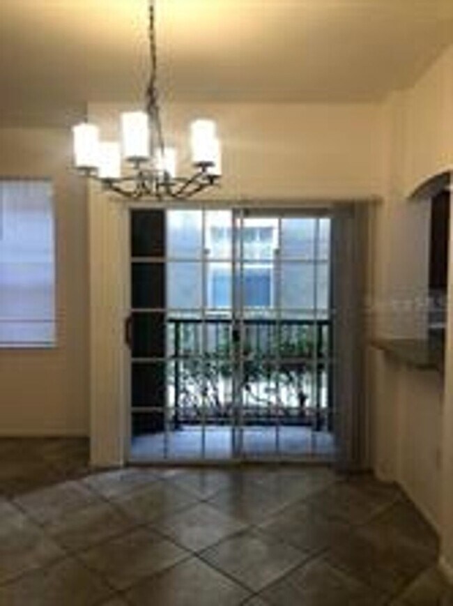 Building Photo - 1 Bedroom / 1 Bath Condo in Lake Mary Available Now!