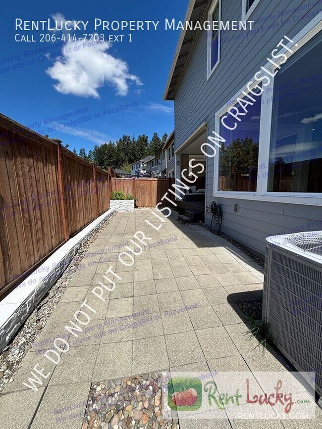 Building Photo - 2812 162nd Ave Ct E