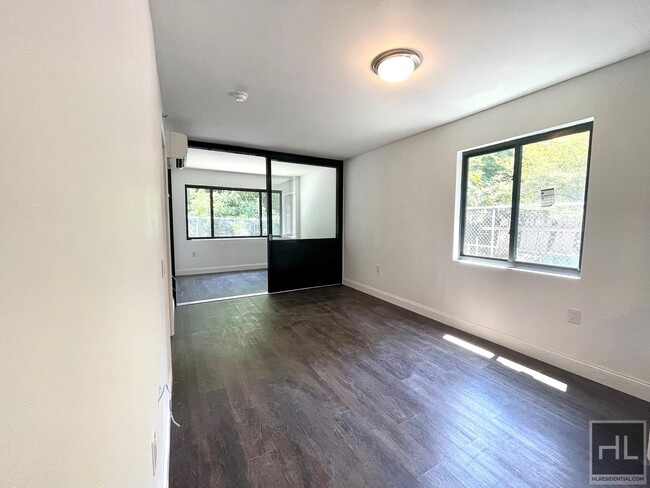 Building Photo - Alderton St