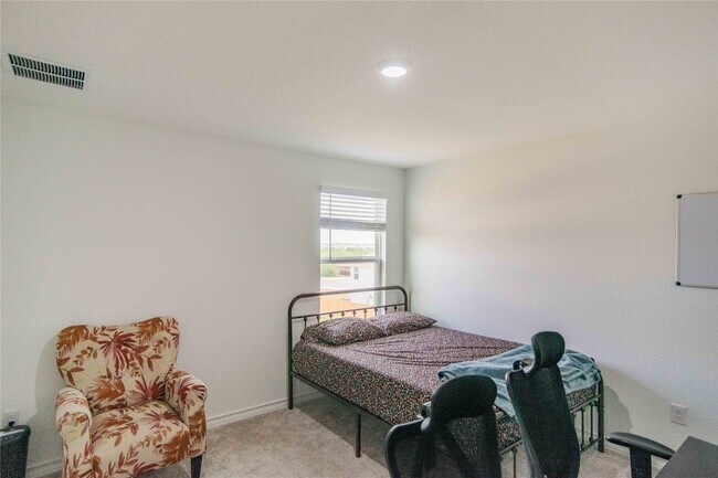 Building Photo - 2912 Tavern Dr