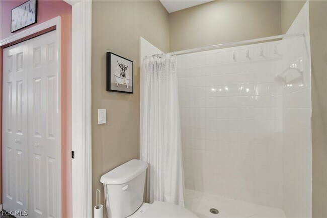 Building Photo - 15430 Bellamar Cir