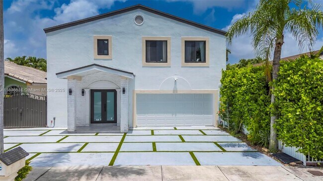 Building Photo - 15569 SW 138th Pl