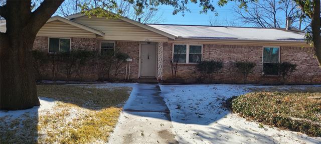 Primary Photo - 200 Gardens Blvd