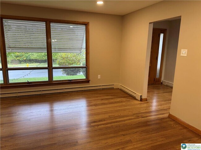 Building Photo - 1035 Ridge Ave