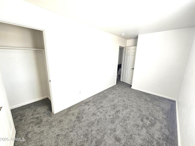 Building Photo - 1429 S 15th Ave