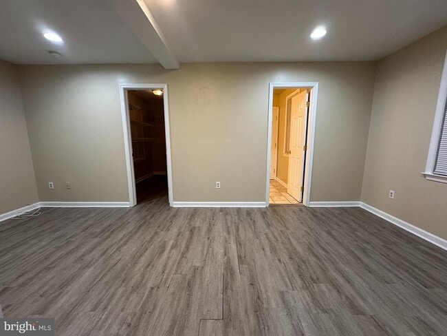 Building Photo - 522 Merchant St