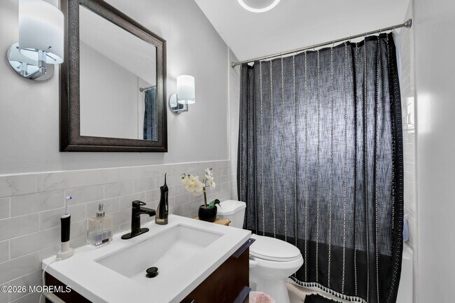 Building Photo - 56 Grace Dr