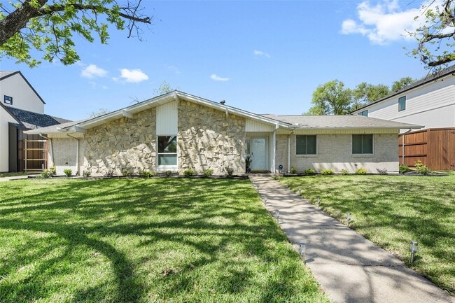 Building Photo - 3215 Whitehall Dr