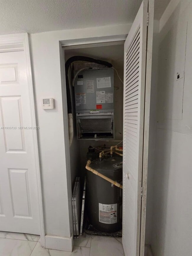 Building Photo - 9610 NW 2nd St