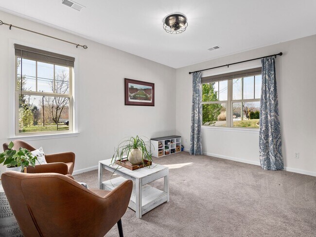 Building Photo - Beautiful Home with Room to Spare in Arden!