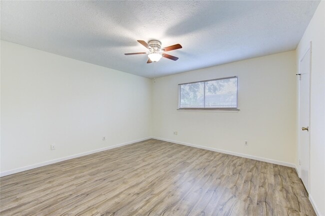 Building Photo - 950 Grand Jct Dr