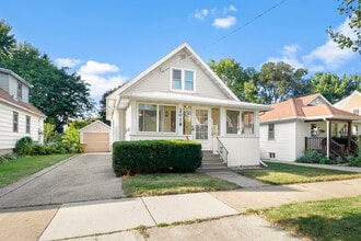 Building Photo - 2018 E Mifflin St