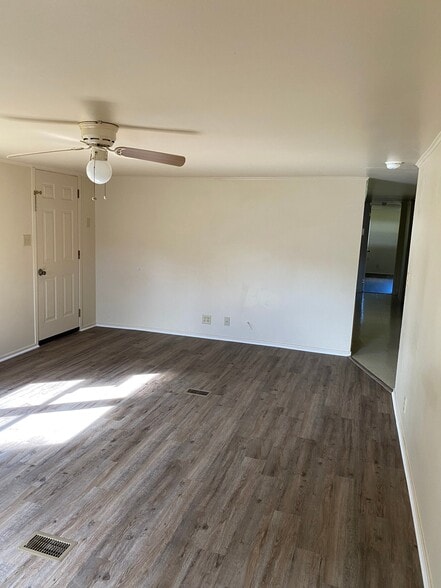 Building Photo - 36517 Sunshine Rd