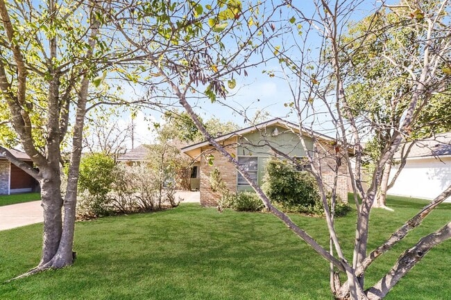 Primary Photo - 8116 Exmoor Dr