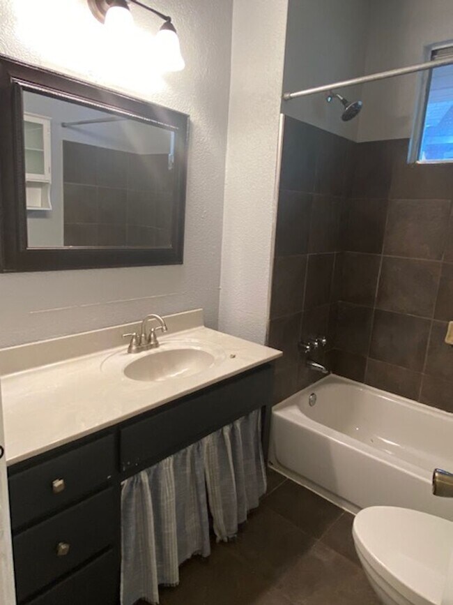 Building Photo - Romega Properties