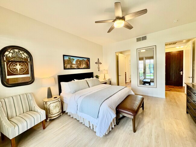 Building Photo - 77777 Tradition Dr