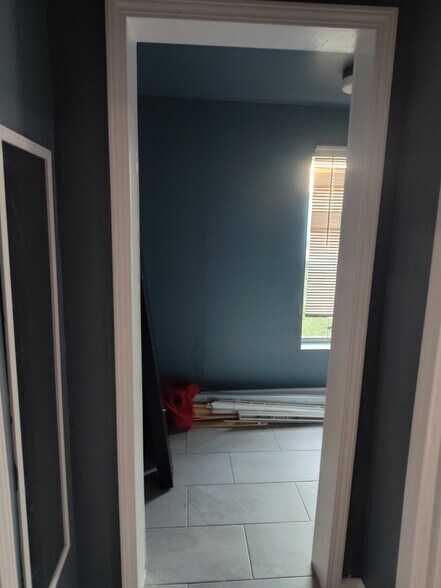 Building Photo - 250 Springfield Ave