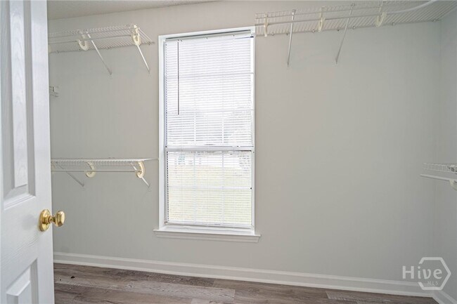 Building Photo - 114 Laurens Ln