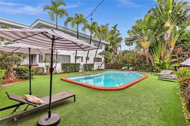 Building Photo - 10006 E Bay Harbor Dr