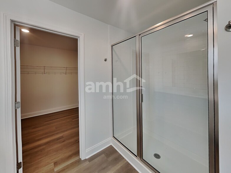 Building Photo - 207 Argea Dr