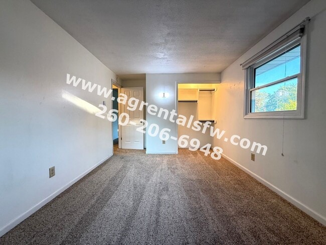 Building Photo - 5705 Graber Dr