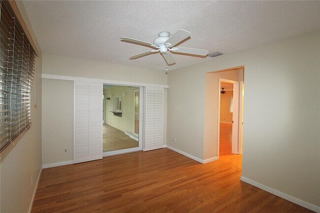 Building Photo - 6512 Bowline Dr