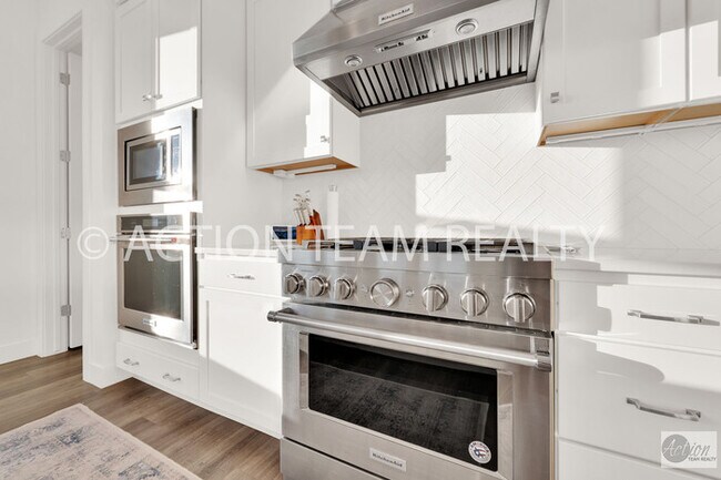 Building Photo - Fully furnished Home in Lehi, UT