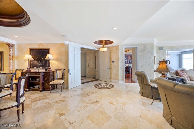 Building Photo - 940 Cape Marco Dr